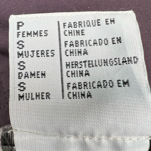 COLUMBIA Women’s XCQ Waist Length Fitted Burgundy Lightweight Jacket- Size Small - Picture 8 of 12